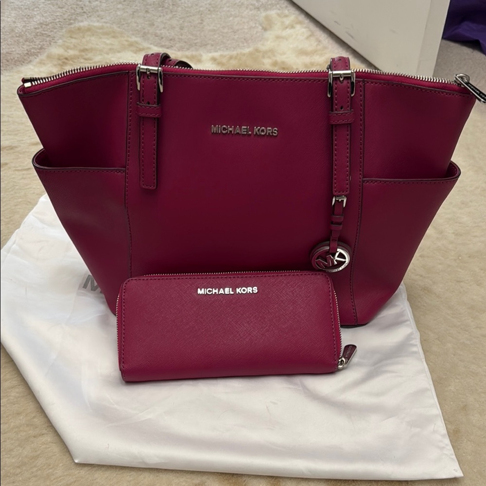 Michael Kors Pink Jet Set Tote Bag and Wallet Set